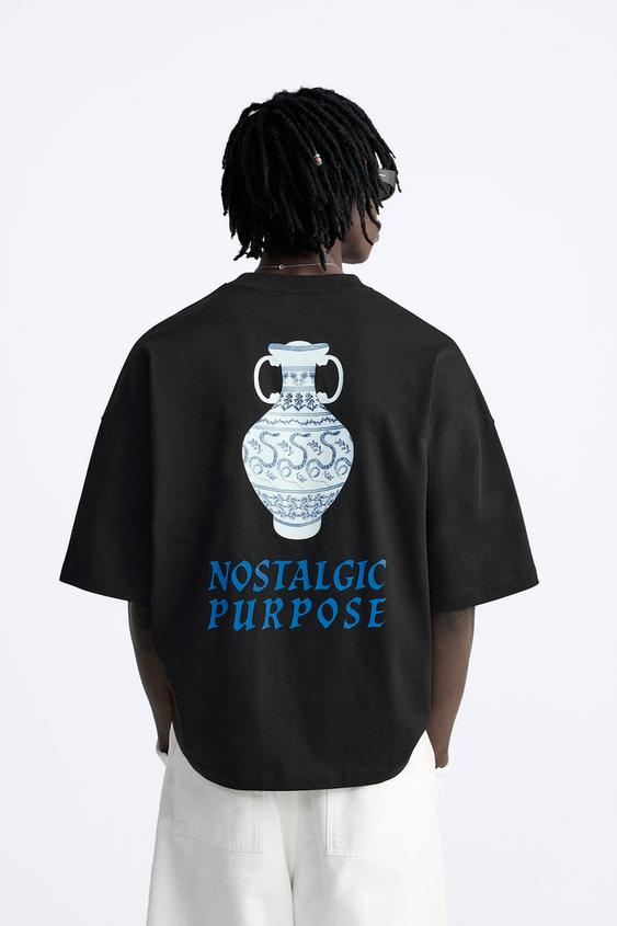 CAMISETA ESTAMPADOS CONTRASTE